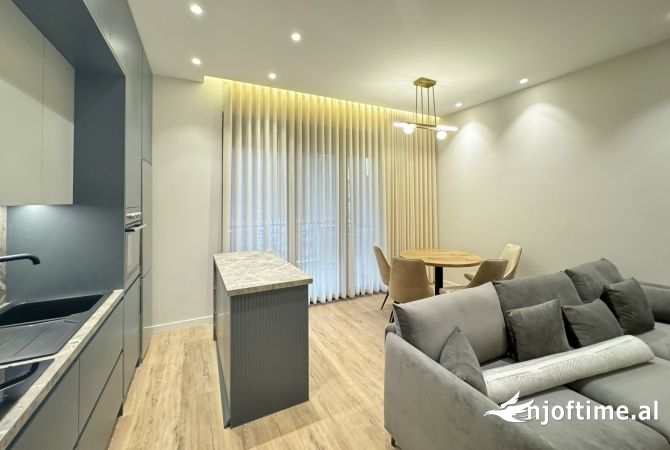 Shtepi me qera Apartament ne Tirane, 1+1, Mobilimi E mobiluar, Pagesa 800  Euro.