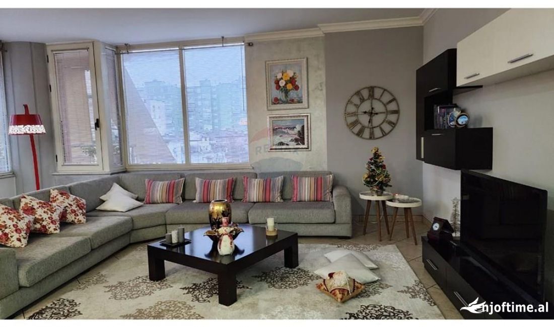 Shtepi me qera Apartament ne Tirane, 2+1, Mobilimi E mobiluar, Pagesa 800  Euro.