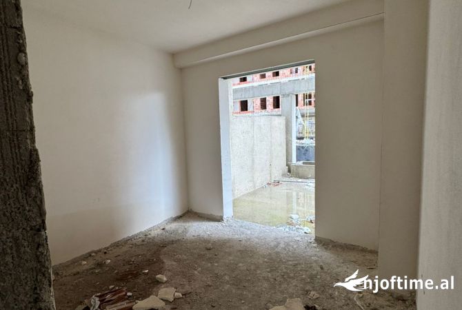 Shtepi ne shitje 2+1 ne Tirane - 130,000 Euro