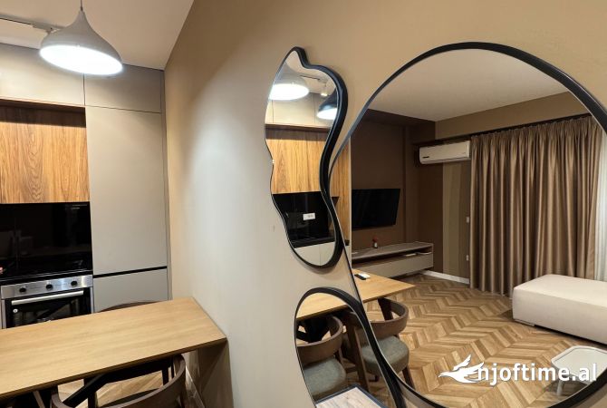 Shtepi ne shitje Apartament ne Tirane, 1+1, Mobilimi E mobiluar, Pagesa 199,000  Euro.