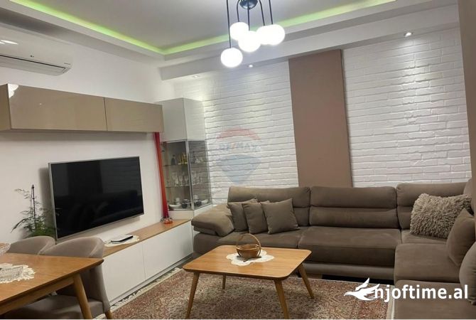 Shtepi me qera 2+1 ne Tirane - 600 Euro