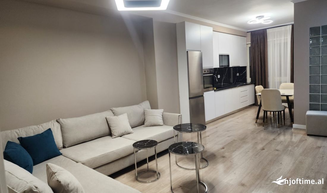 Shtepi me qera Apartament ne Tirane, 2+1, Mobilimi E mobiluar, Pagesa 750  Euro.