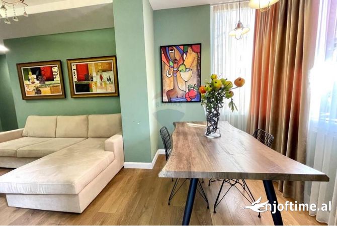 Shtepi me qera Apartament ne Tirane, 2+1, Mobilimi E mobiluar, Pagesa 500  Euro.