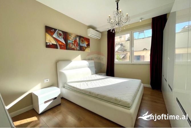 Shtepi me qera Apartament ne Tirane, 2+1, Mobilimi E mobiluar, Pagesa 500  Euro.