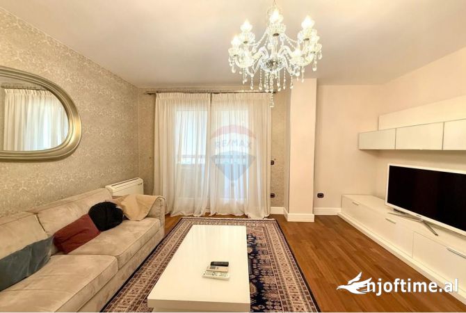 Shtepi me qera 3+1 ne Tirane - 1,500 Euro