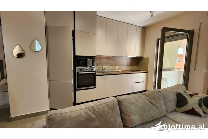 Shtepi me qera 1+1 ne Tirane - 750 Euro