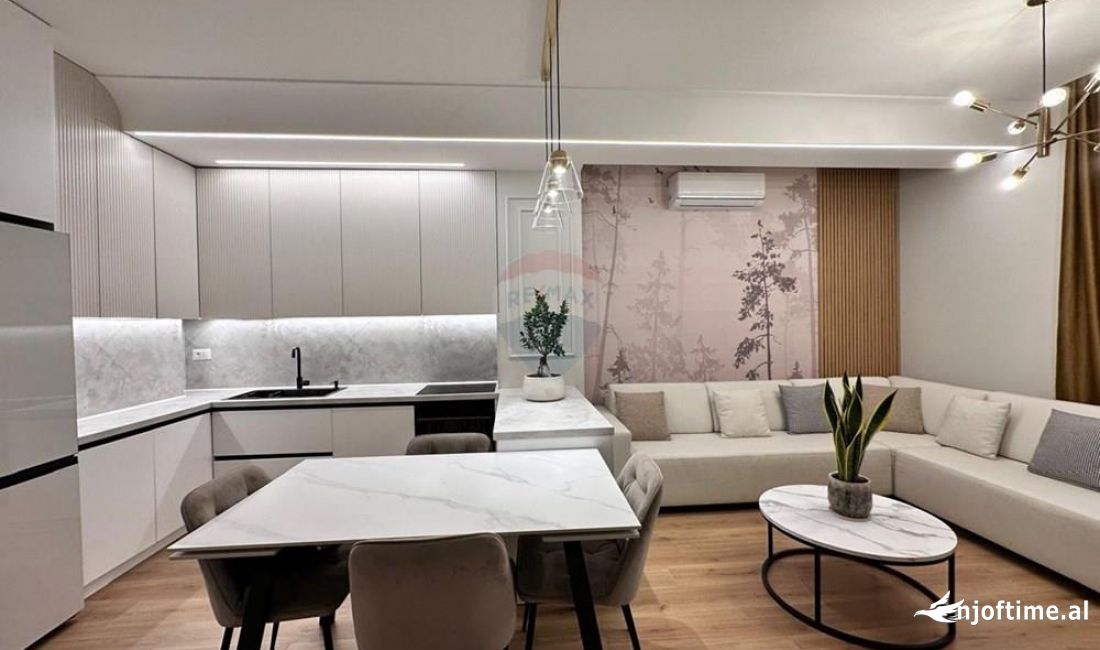 Shtepi ne shitje Apartament ne Tirane, 2+1, Mobilimi E mobiluar, Pagesa 165,000  Euro.