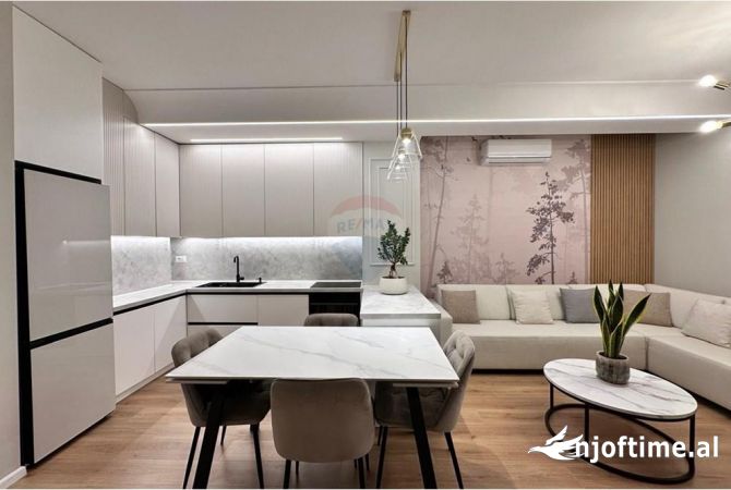 Shtepi ne shitje Apartament ne Tirane, 2+1, Mobilimi E mobiluar, Pagesa 165,000  Euro.