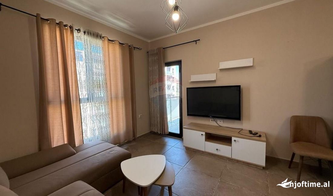 Shtepi ne shitje Apartament ne Tirane, 1+1, Mobilimi E mobiluar, Pagesa 89,500  Euro.