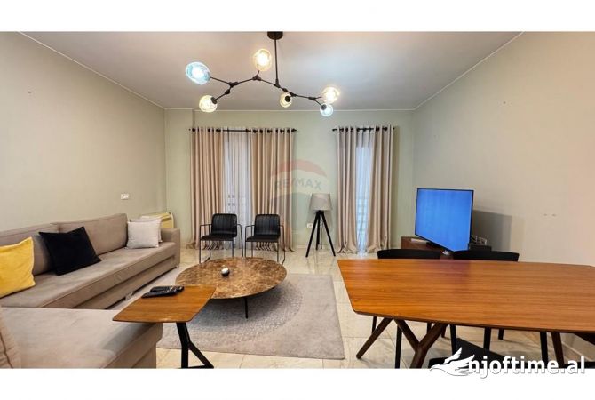 Shtepi me qera Apartament ne Tirane, 2+1, Mobilimi E mobiluar, Pagesa 850  Euro.