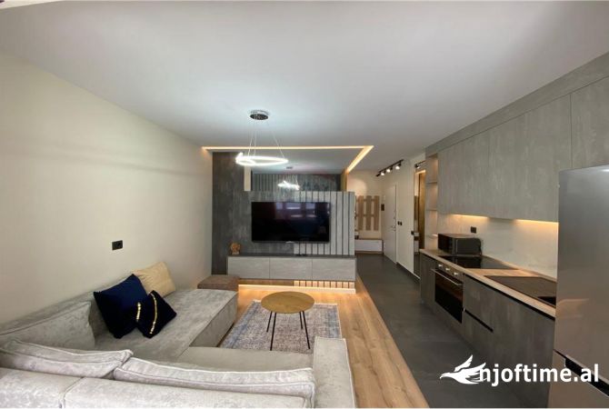 Apartament 1+1 me qira tek Pazari i Ri