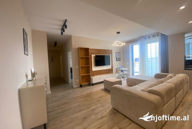 Shtepi me qera 2+1 ne Tirane - 750 Euro