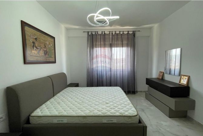 Shtepi me qera 2+1 ne Tirane - 600 Euro
