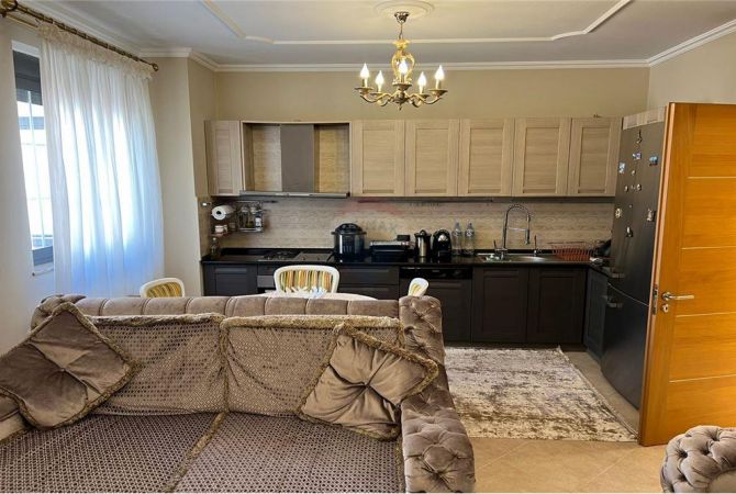 Shtepi me qera 3+1 ne Tirane - 1,000 Euro