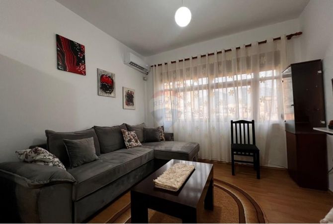 Shtepi me qera 2+1 ne Tirane - 450 Euro
