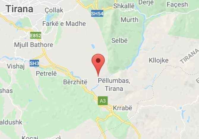 Truall ose Toke ne Tirane - 4,700,000 Leke