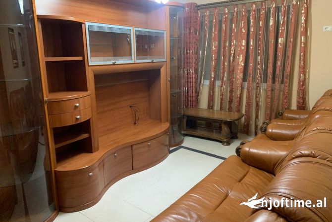 Shtepi me qera 2+1 ne Tirane - 600 Euro