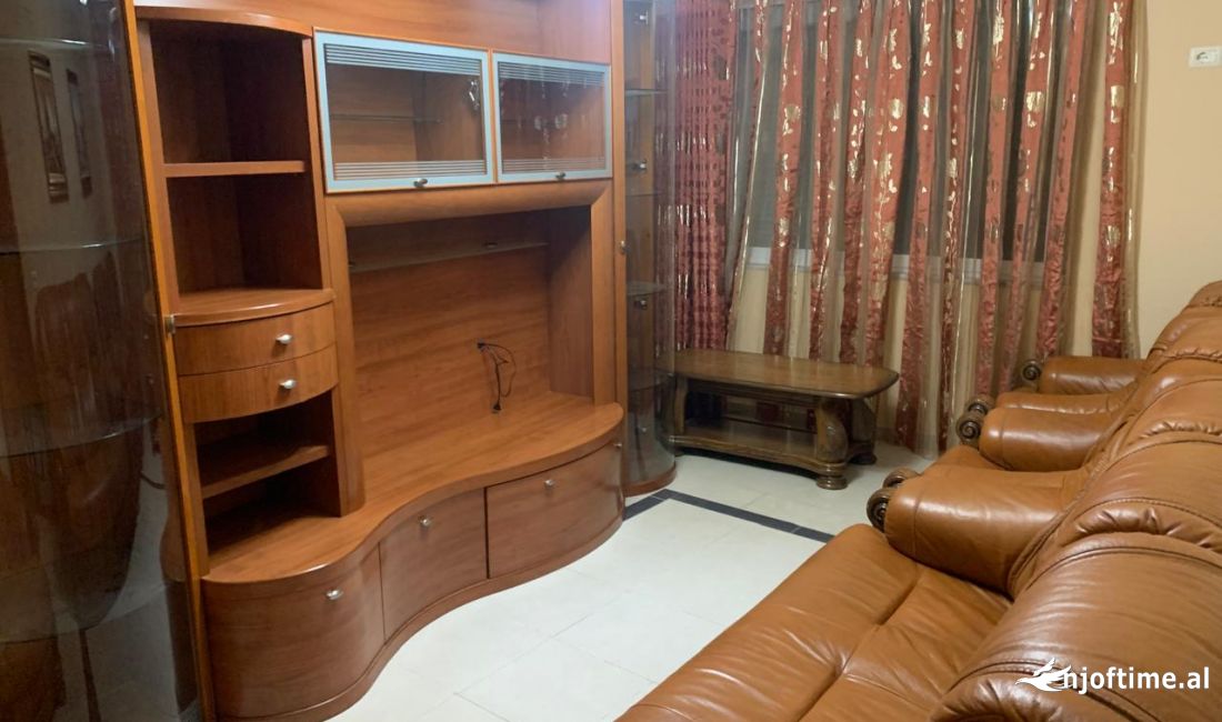 Shtepi me qera Apartament ne Tirane, 2+1, Mobilimi E mobiluar, Pagesa 600  Euro.