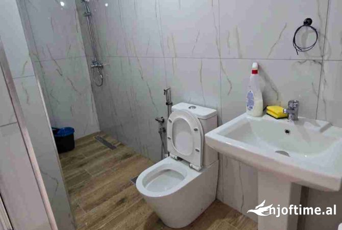 Shtepi ne shitje 2+1 ne Tirane - 132,000 Euro