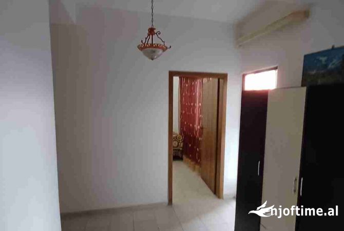 Shtepi ne shitje 1+1 ne Tirane - 98,000 Euro