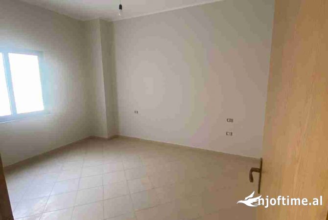 Shtepi ne shitje 2+1 ne Tirane - 110,400 Euro