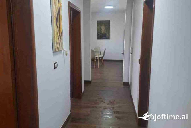 Shtepi ne shitje 2+1 ne Tirane - 175,000 Euro