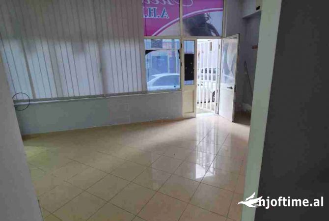 Ambient biznesi ne shitje 1+1 ne Tirane - 83,000 Euro