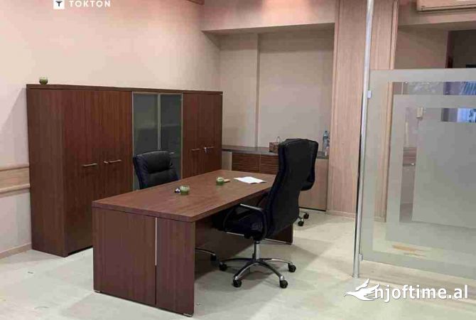 Ambient biznesi me qera 3+1 ne Tirane - 500 Euro