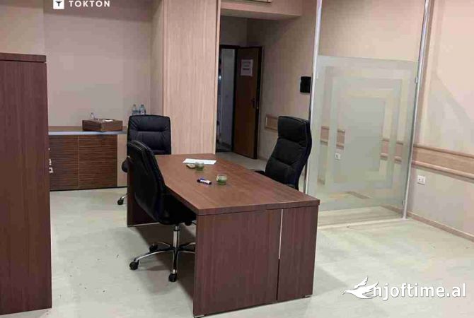 Ambient biznesi me qera 3+1 ne Tirane - 500 Euro