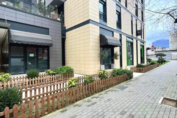 Ambient biznesi me qera 1+1 ne Tirane - 3,300 Euro