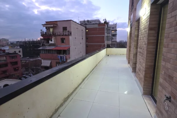 Qera, Apartament 2+1, Rruga Siri Kdra