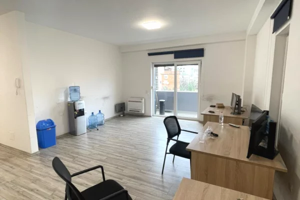 Business Property for Rent 3+1 in Tirana - 3,000 Euro