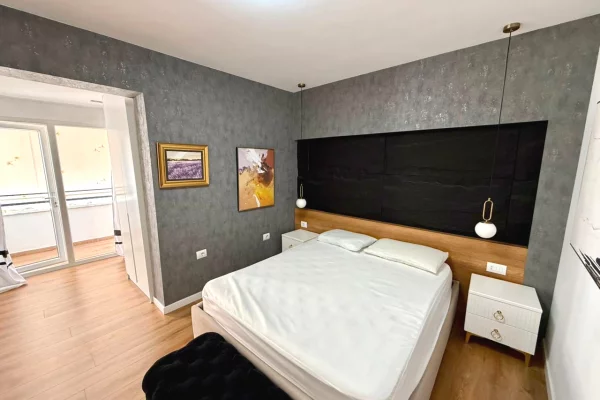 Shtepi me qera Apartament ne Tirane, 2+1, Mobilimi E mobiluar, Pagesa 1,000  Euro.