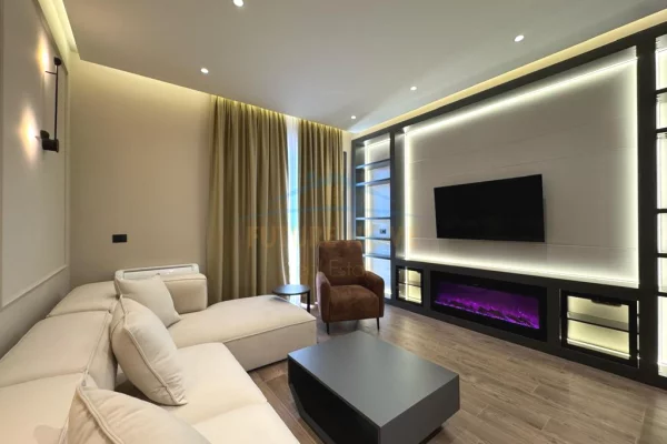 Shtepi me qera Apartament ne Tirane, 1+1, Mobilimi E mobiluar, Pagesa 1,000  Euro.