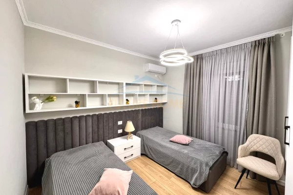 Shtepi me qera Apartament ne Tirane, 3+1, Mobilimi E mobiluar, Pagesa 1,200  Euro.