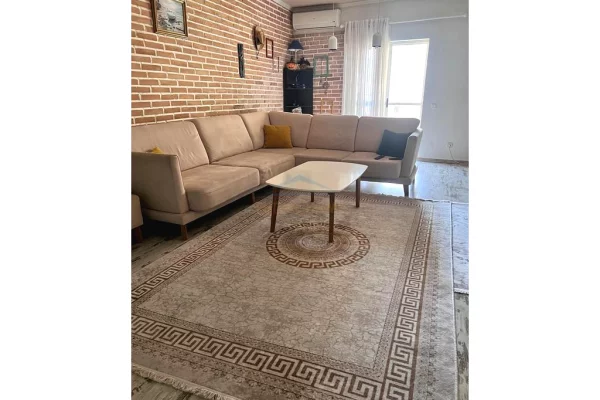 Shtepi me qera Apartament ne Tirane, 2+1, Mobilimi E mobiluar, Pagesa 750  Euro.