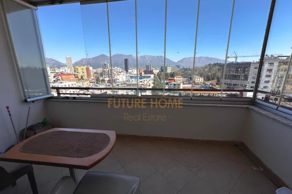 Shtepi ne shitje Apartament ne Tirane, 2+1, Mobilimi E mobiluar, Pagesa 350,000  Euro.