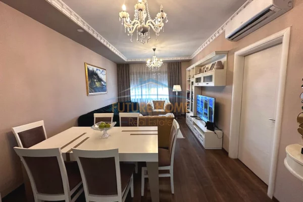 Shitet, Apartament 3+1+2 ,Unaza e Re ,Tirane