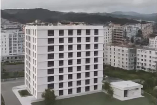 Apartment for sale in Tirana 2+1, Emty