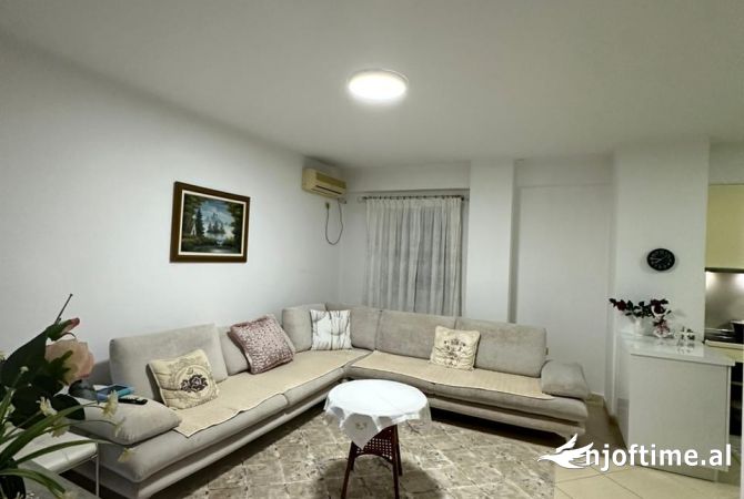 Shtepi ne shitje 3+1 ne Tirane - 180,000 Euro