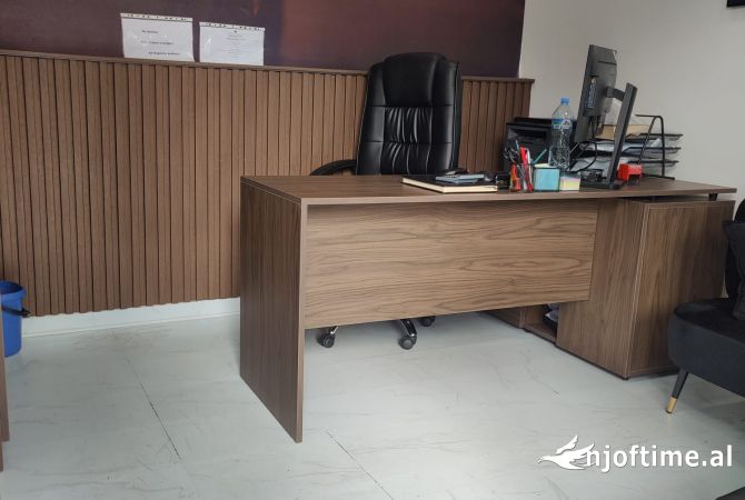Ambient biznesi me qera 1+1 ne Tirane - 400 Euro
