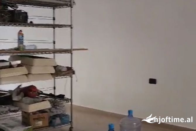 Ambient biznesi me qera 1+1 ne Tirane - 1,000 Euro