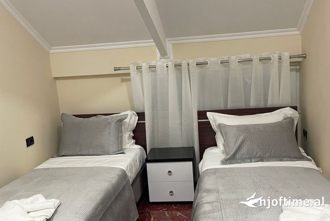 Casa in affitto 7+1 a Tirana - 3,500 Euro