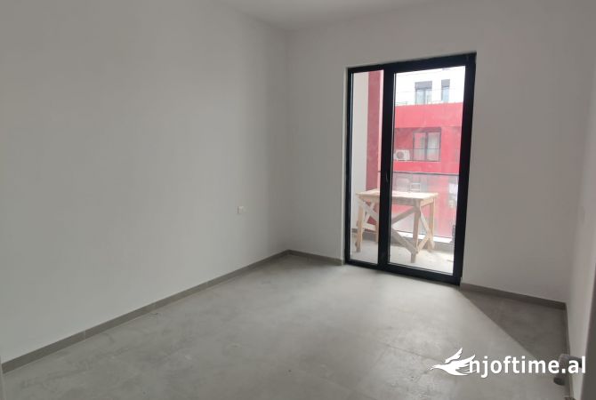 Shtepi me qera 1+1 ne Tirane - 400 Euro