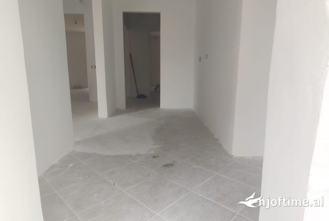 Ambient biznesi me qera 1+1 ne Tirane - 3,000 Euro