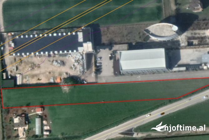 Truall ose Toke ne Tirane - 395,000 Euro