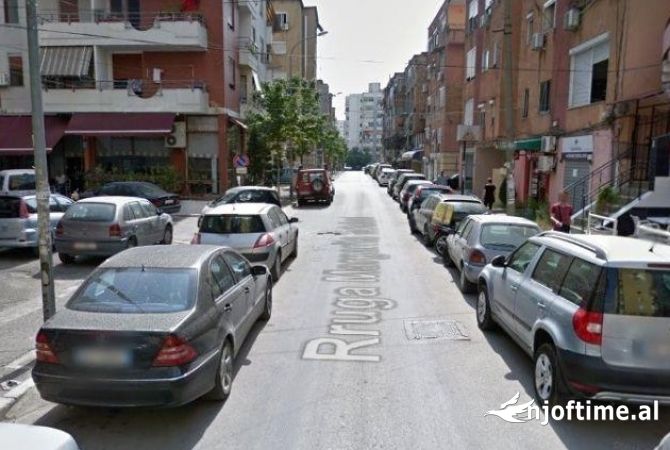 Ambient biznesi me qera 2+1 ne Tirane - 100,000 Leke