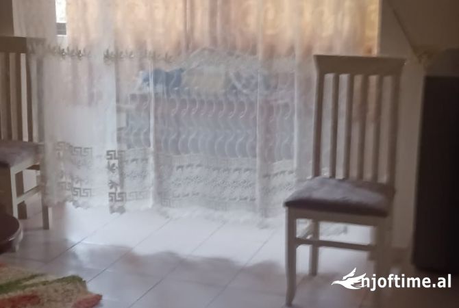 Shtepi me qera 1+1 ne Tirane - 400 Euro