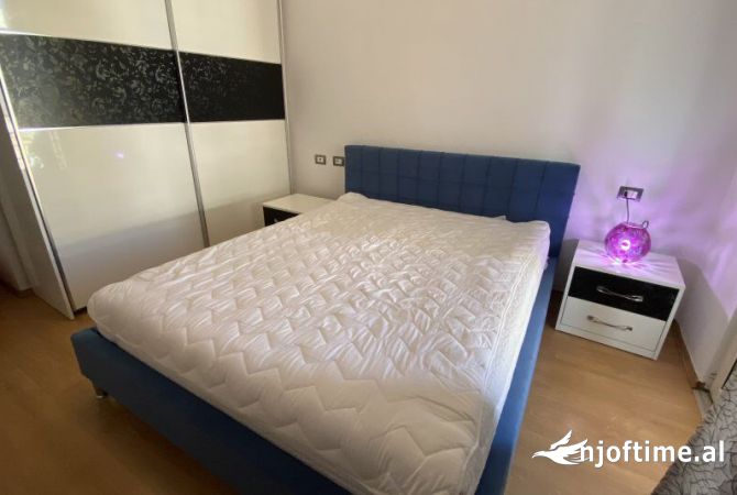 Shtepi me qera 2+1 ne Tirane - 50,000 Leke