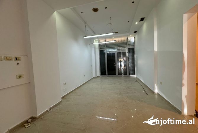 Ambient biznesi me qera 1+1 ne Tirane - 1,000 Euro